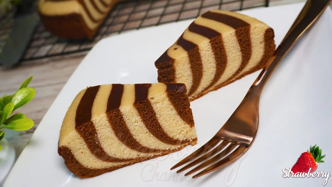 Easy Marble Cake in Saucepan