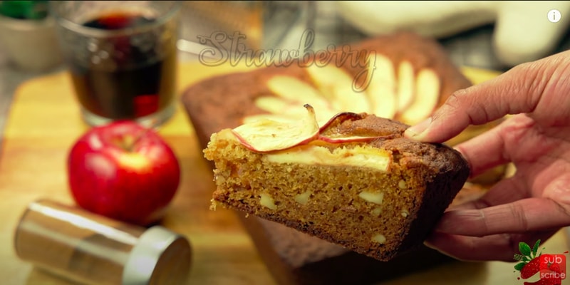 apple almond cake