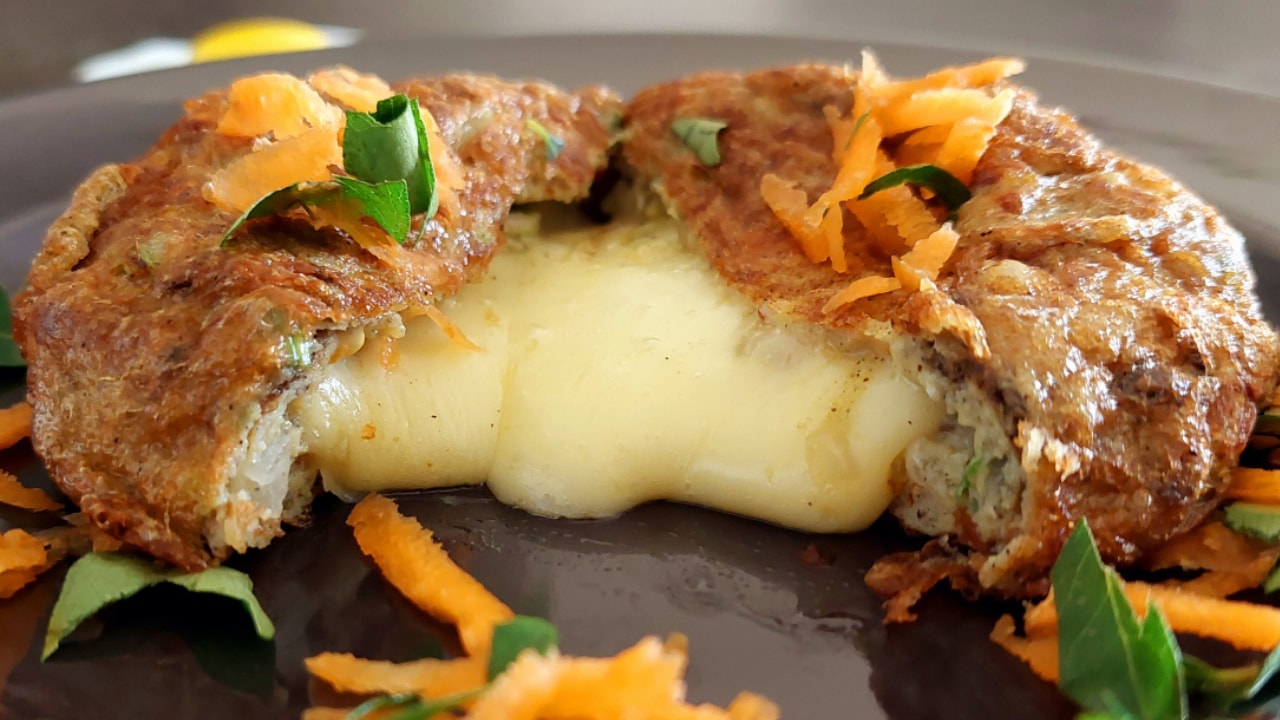Karandi Cheese Omelette