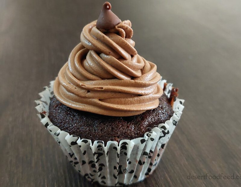 how to make chocolate ganache frosting