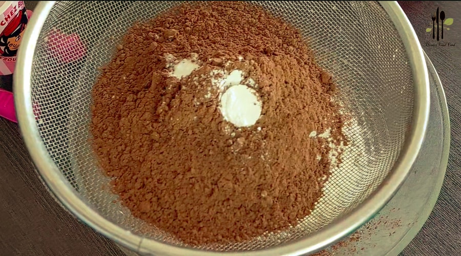 40 Sec Microwave Chocolate Cupcake